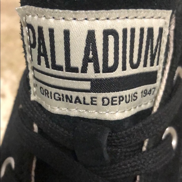 NWB PALLADIUM suede shoe Sneaker black white - Picture 9 of 9